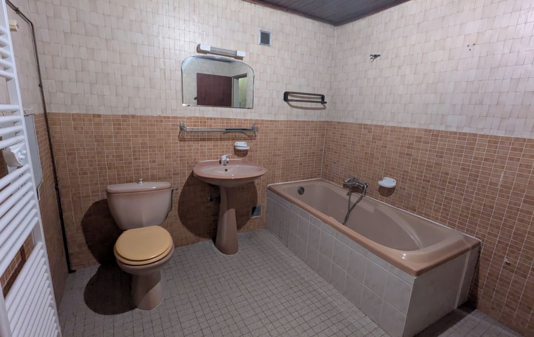 Annonces NEYDENS : Appartement | CHALLEX (01630) | 164 m2 | 340 000 &euro; 